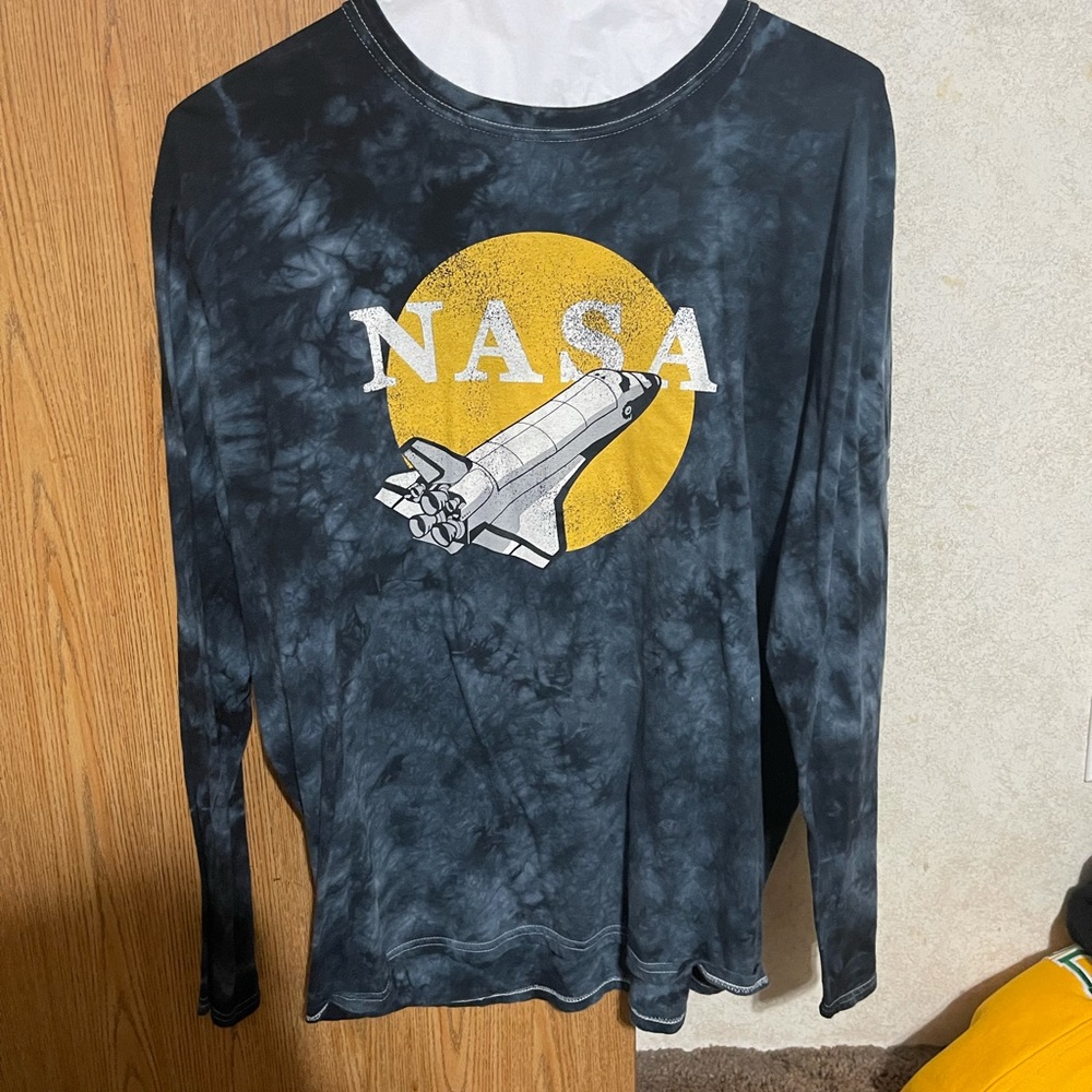 NASA long sleeve graphic shirt